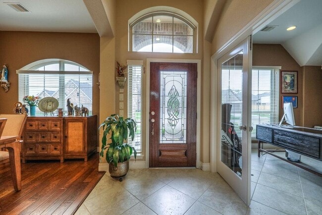 Photo - 1710 Finney Knoll Ln