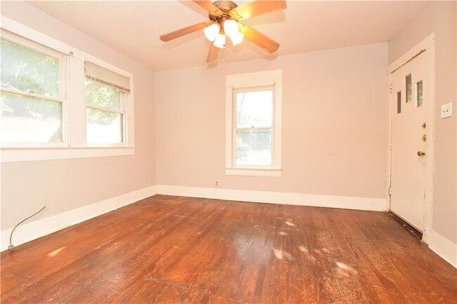 Photo - 5110 Evans Ave