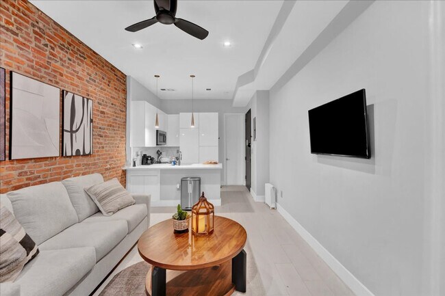 120 Christopher St Unit SI ID1250782P