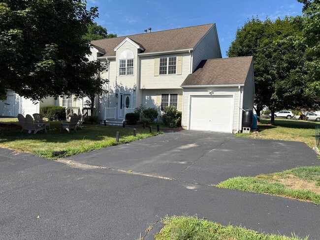 Building Photo - 10 Ptarmigan Dr Rental