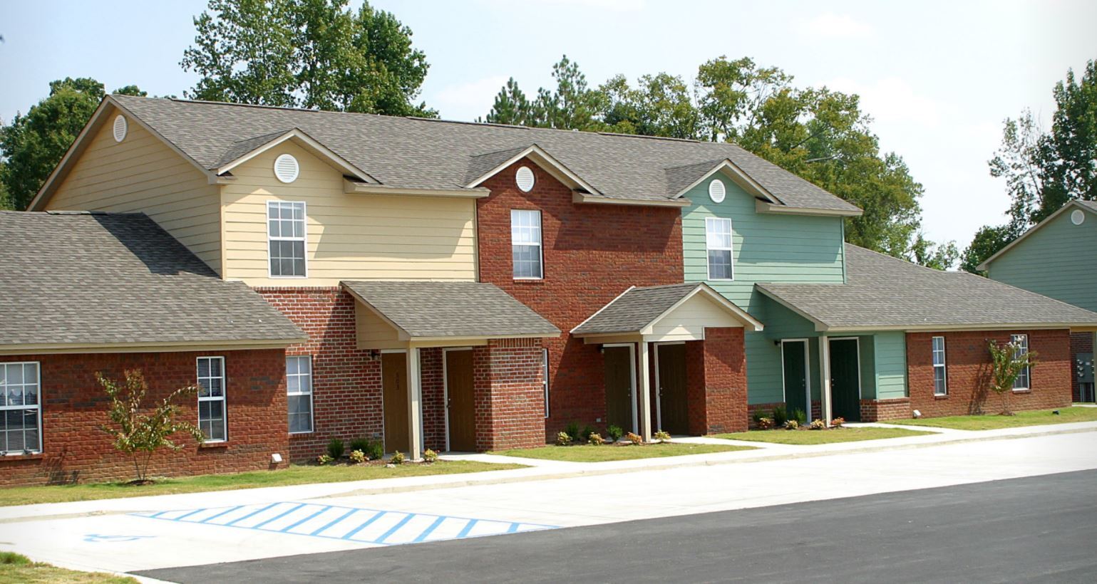 Collier Cove - Collier Cove Apartments