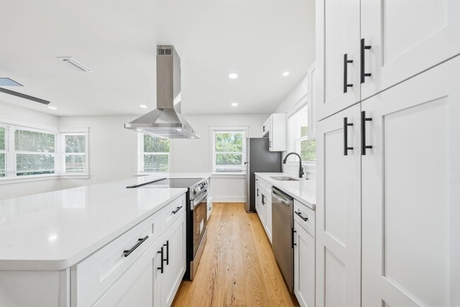 Photo - 1827 Fernando Dr