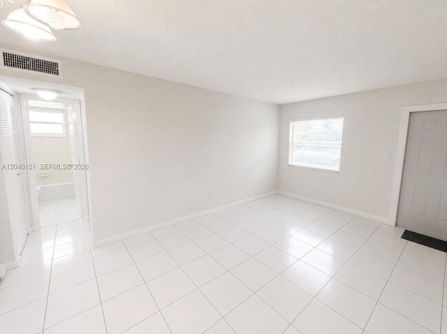 Photo - 5771 SW 36th Ct Unit 301