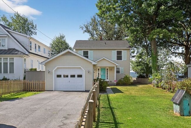 Building Photo - 15077 Potomac River Dr Rental