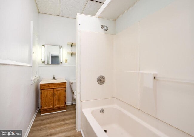 Photo - 302 W Main St