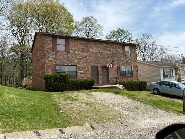 Building Photo - 801e Huggins Rd Unit Apt E