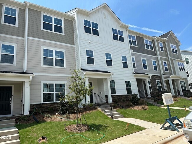 Building Photo - 603 Gimari Dr Rental
