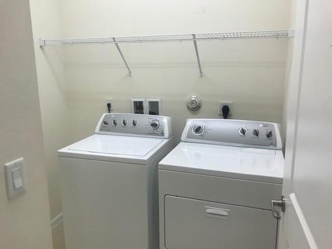 Photo - 4920 NW 15th Ave