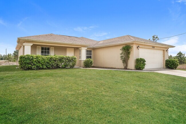 1122 Ectype St