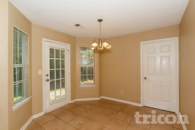 Photo - 217 Metoyer Dr