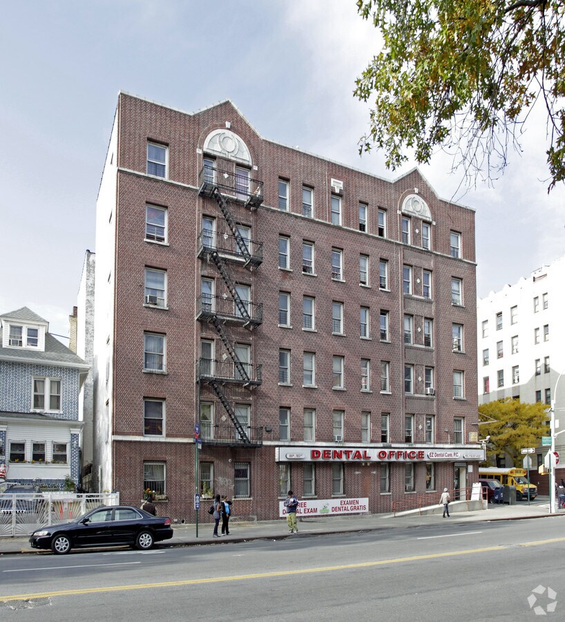 Photo - 86 W 183rd St