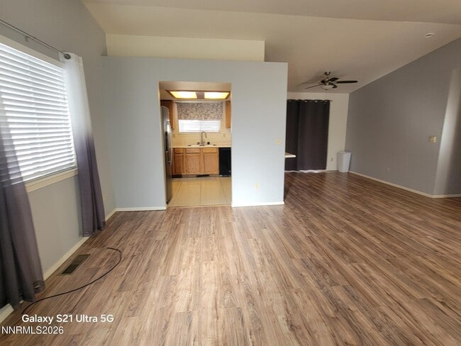 Photo - 404 Kathy Ave