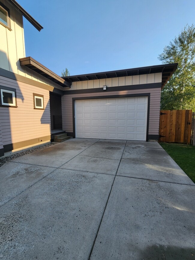 Photo - 4224 Benepe St