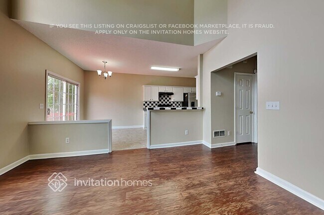 Photo - 4132 Glenaire Way NW