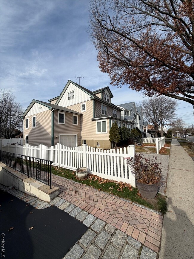 Photo - 52 Nelson Ave Unidad #2