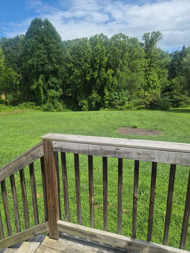 Photo - Heiskell 37754 - 3 bedroom, 2 bath home - Call Lisa Vineyard (865) 216-9334
