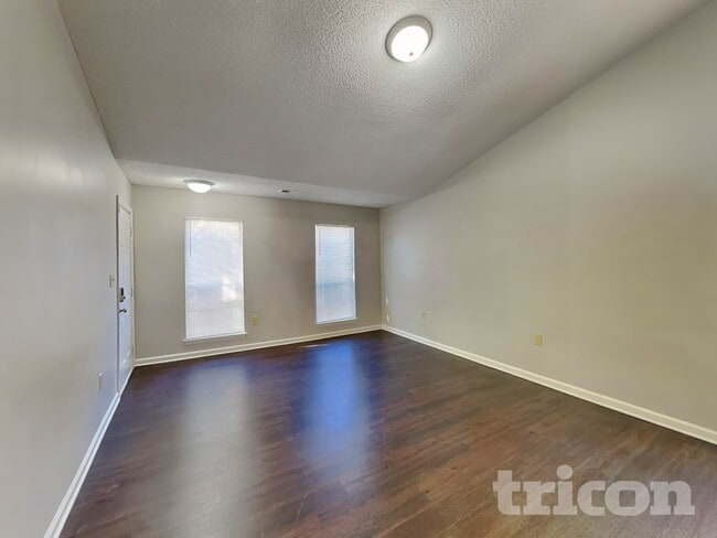 Photo - 11622 Calgary Dr