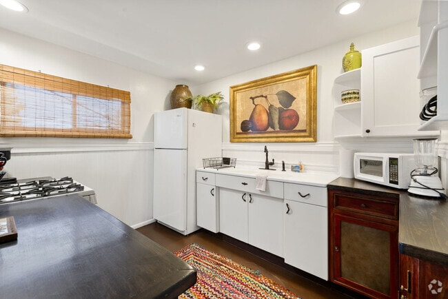 Building Photo - 4075 AZ-89 Rental