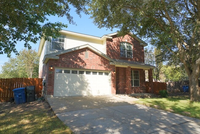 Photo - Beautiful Cibolo Home on a Large Cul-De-Sac Lot! Realtor Commission: $500