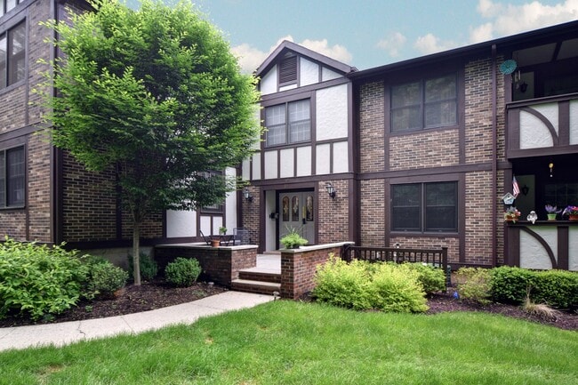 Building Photo - 21F Heritage Dr Rental