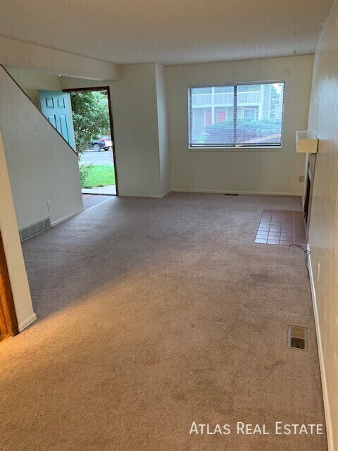 Photo - 2361 Split Rock Dr