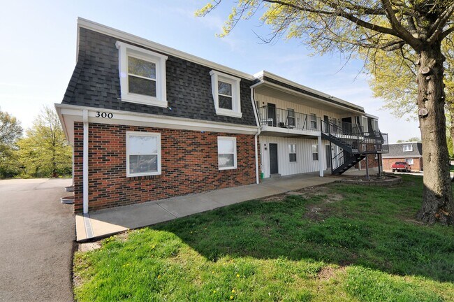 Photo - 200 Roanoke Dr Unit F-103