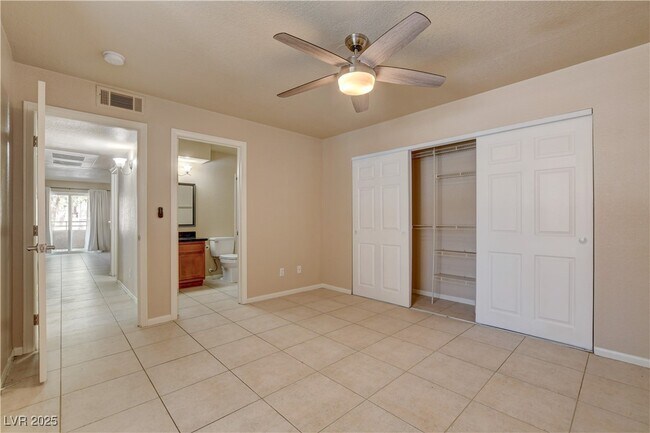 Photo - 9325 W Desert Inn Rd Unidad 143