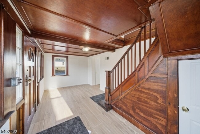 Photo - 75 Lakeview Terrace