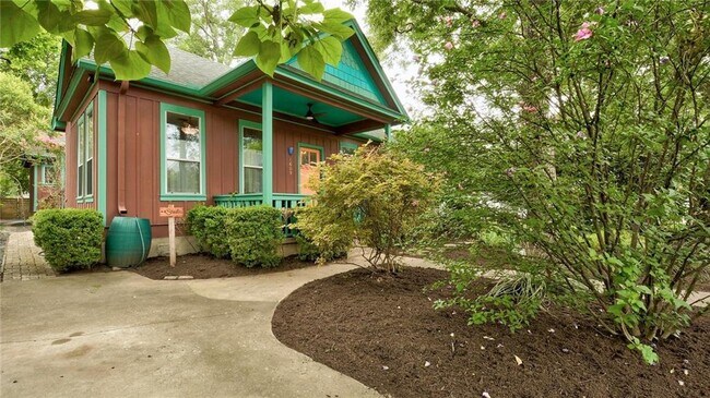 Photo - 1609 Willow St