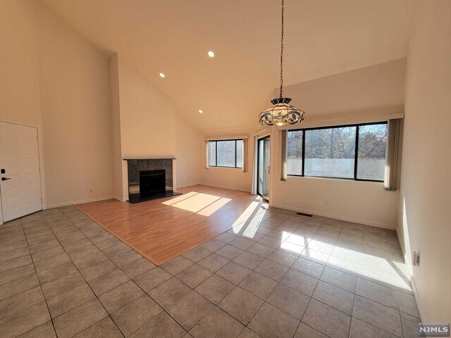 260 Evergreen Rd