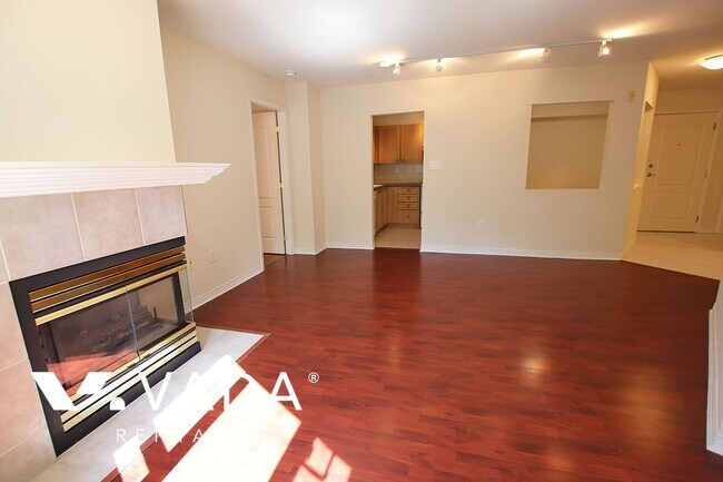 Photo - Wyndham Hall UBC 2 Bedroom Apartment For R... Unit 111