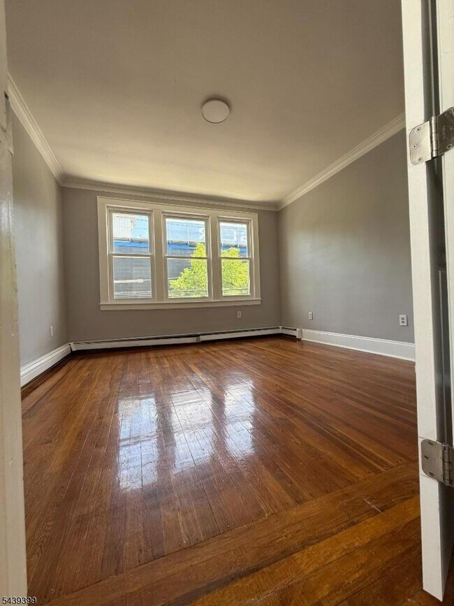 172 N 10th St Unit 2