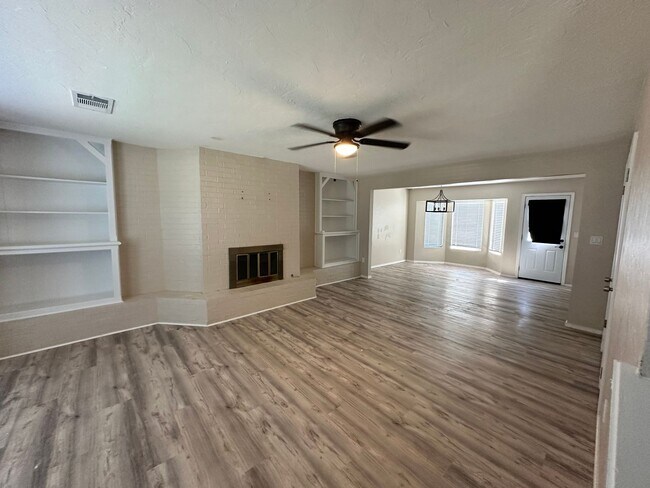 Photo - Spacious 3-Bed Home in OKC with Dual Prima...