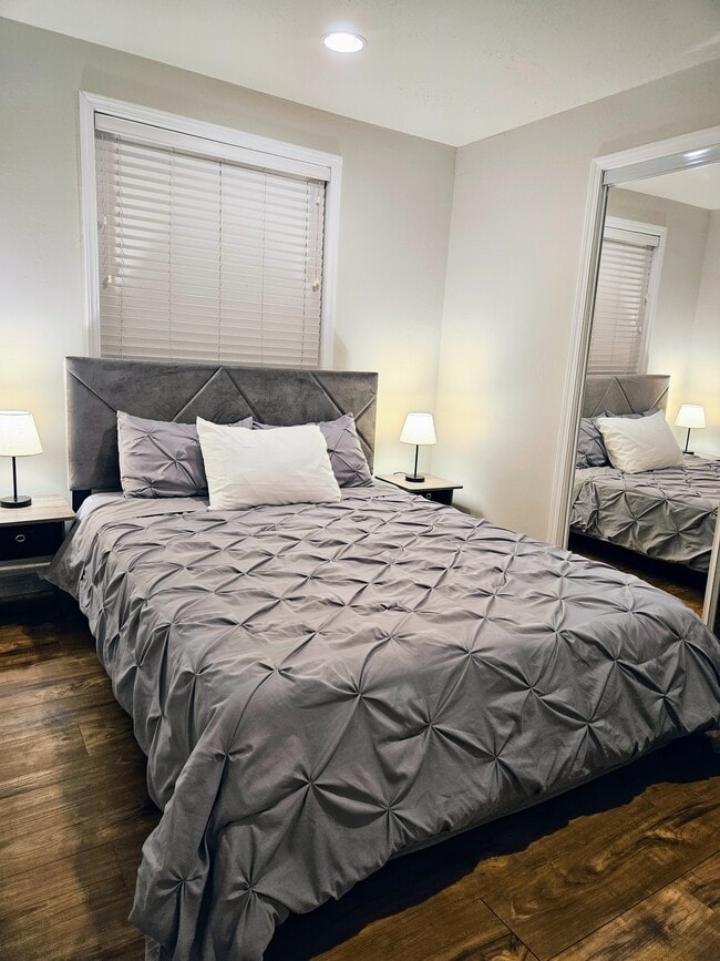 Photo - 10311 Stone Ave N