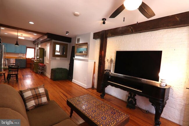 Photo - 1223 Haubert St