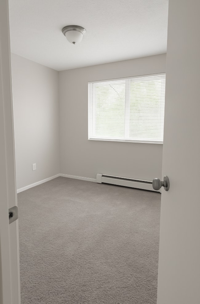 Photo - The Courtyard Apartments