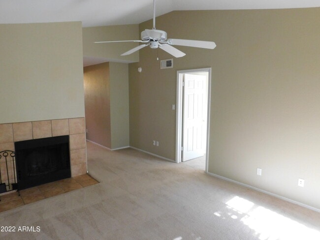 Photo - 5950 N 78th St