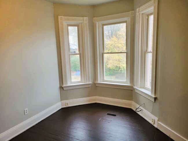 Photo - 530 Ridgeway Ave Unit 530-1