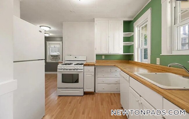 Photo - 47 Crosby Rd Unit 1