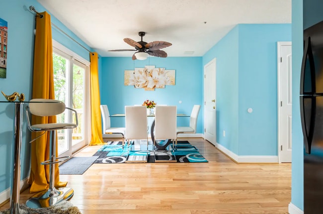 Photo - 617 Tuckahoe Creek Ct