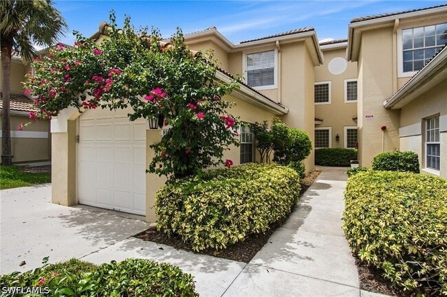 Building Photo - 77 Silver Oaks Cir Unit 8102