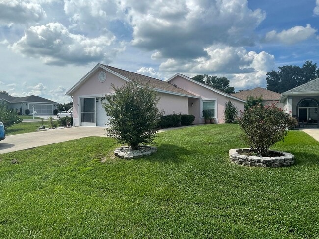 Photo - Charming 2BR/2BA Home in Ocala Palms – Gol...