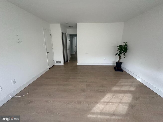 Photo - 104 Willow Turn