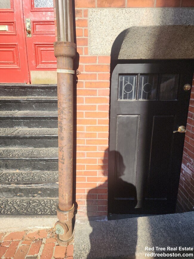 Photo - 32 Irving St Unit B