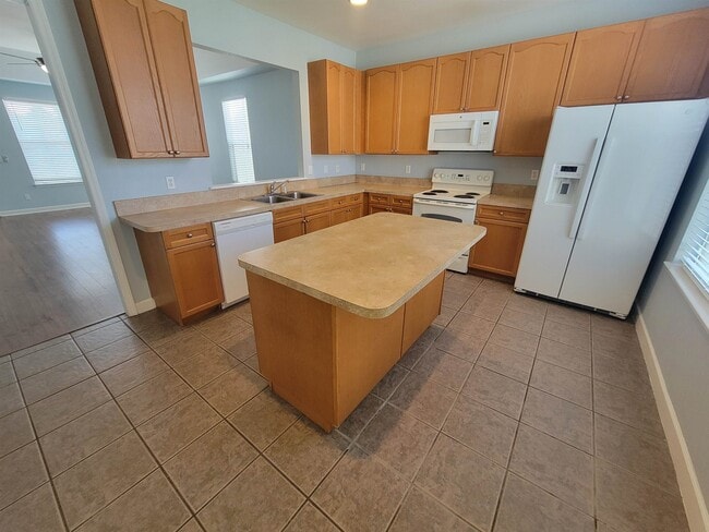 3304 Calumet Dr