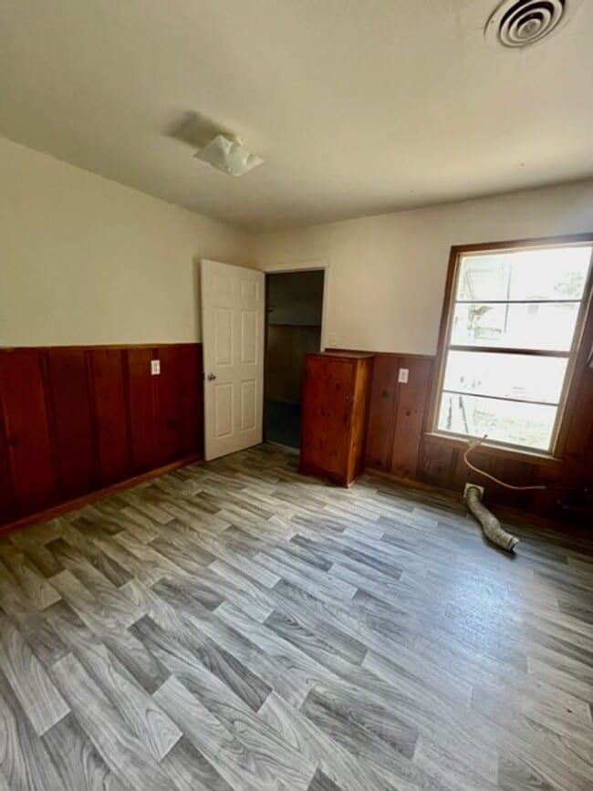 Photo - 1512 Bryan Ave