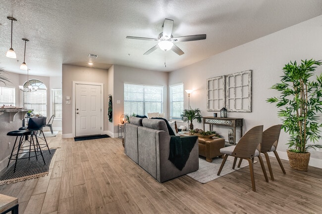 Photo - 6160 Eckhert RoadUnit 1005