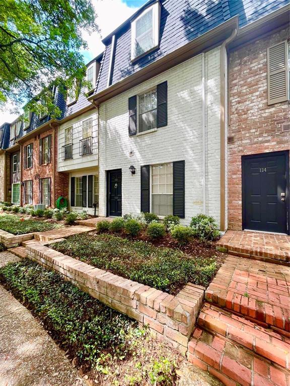 Photo - 361 N Post Oak Ln Condo Unit 134