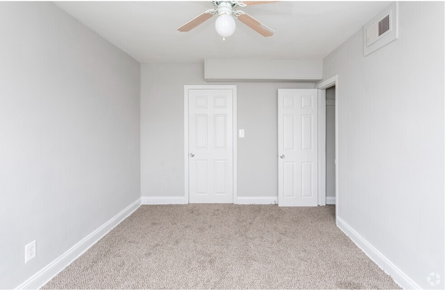 Oaklee Village Apartments