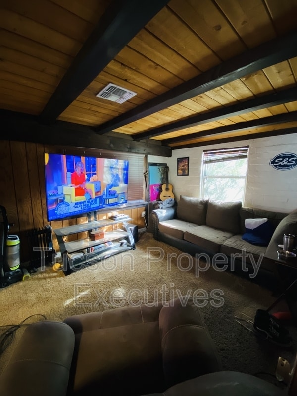 Photo - 2126 E Silver St